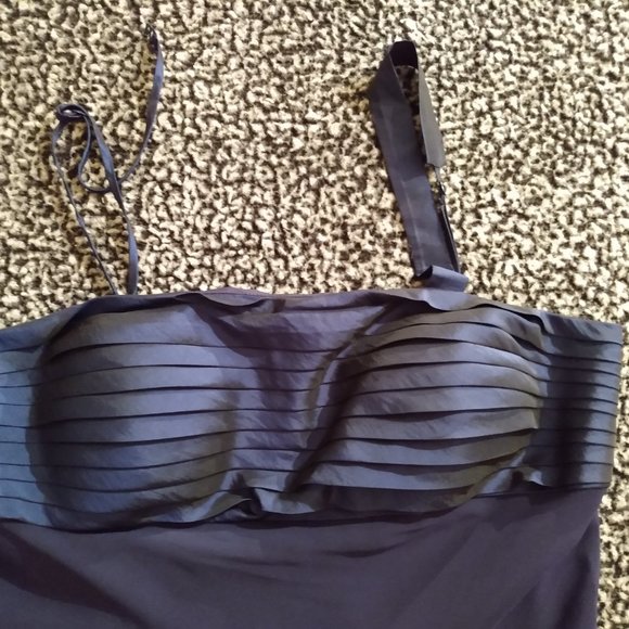 Robe de bal, Debut - Picture 2 of 5